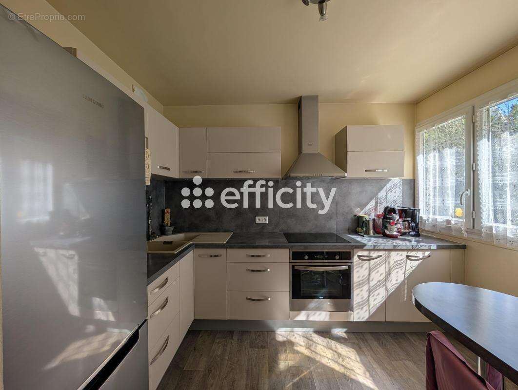 Appartement à ENGHIEN-LES-BAINS