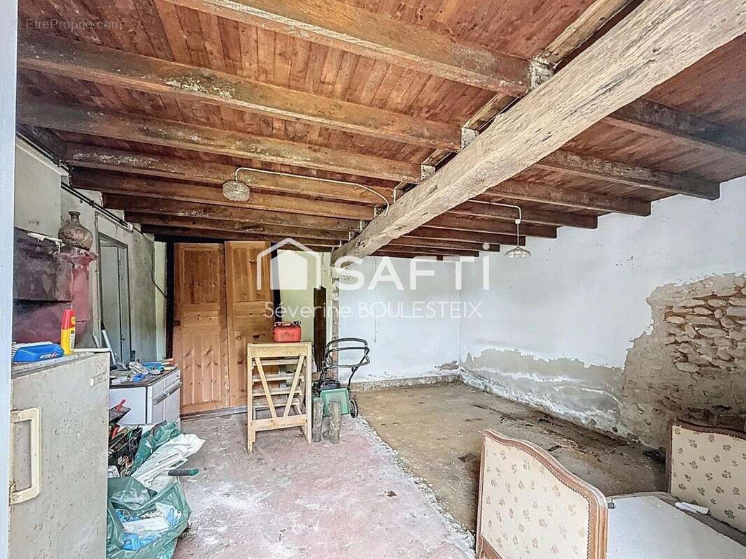 Maison 75 m² à Grassac  - photo 3