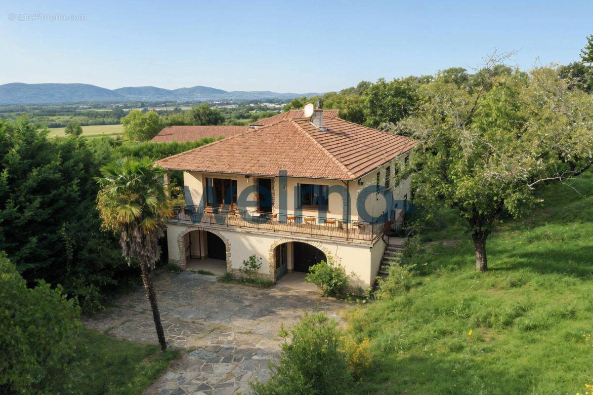 Maison à VILLE-SOUS-ANJOU