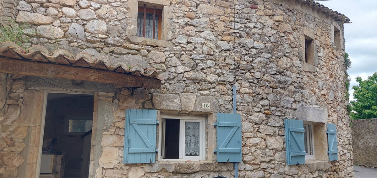 Maison à GOUDARGUES