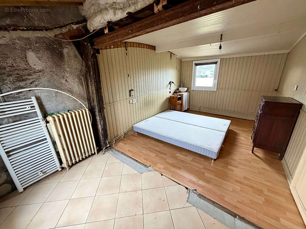 Maison à BONNIERES-SUR-SEINE