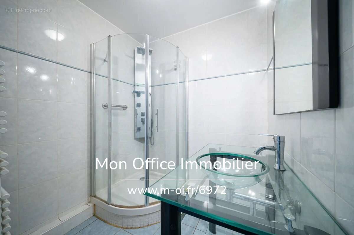 Appartement à MARSEILLE-11E