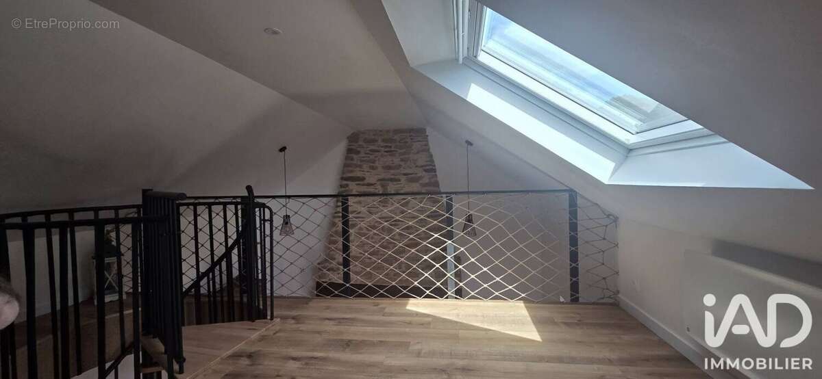 Maison 186 m² à Coray  - photo 7