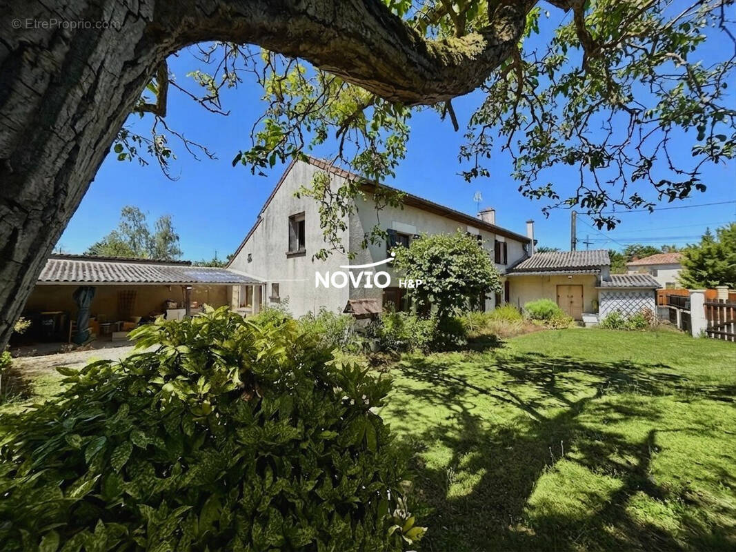 Maison à MARIGNY-BRIZAY