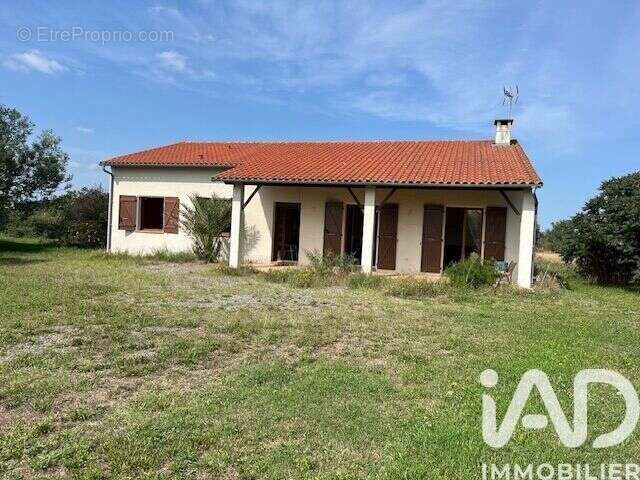 Photo 2 - Maison à SAINT-ELIX-LE-CHATEAU