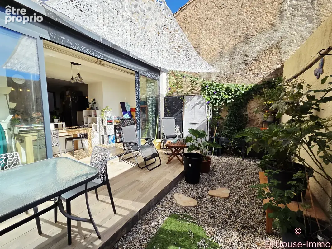 Maison à QUARANTE