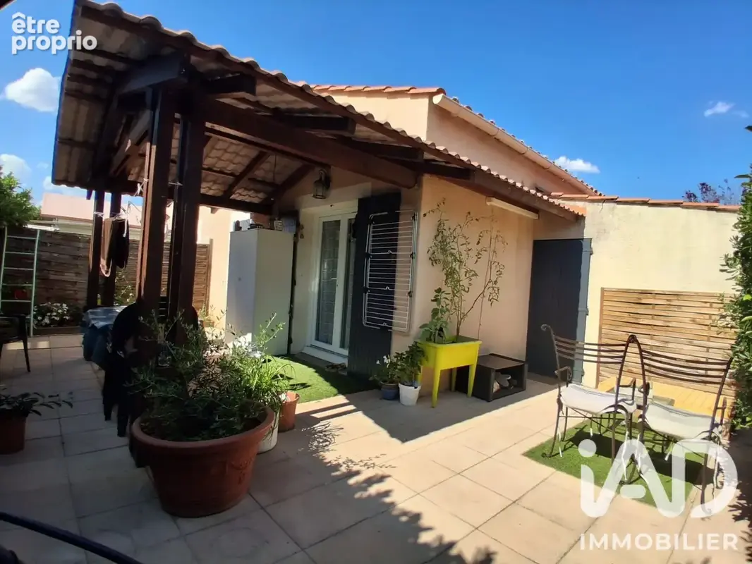 Photo 1 - Maison à VIC-LA-GARDIOLE
