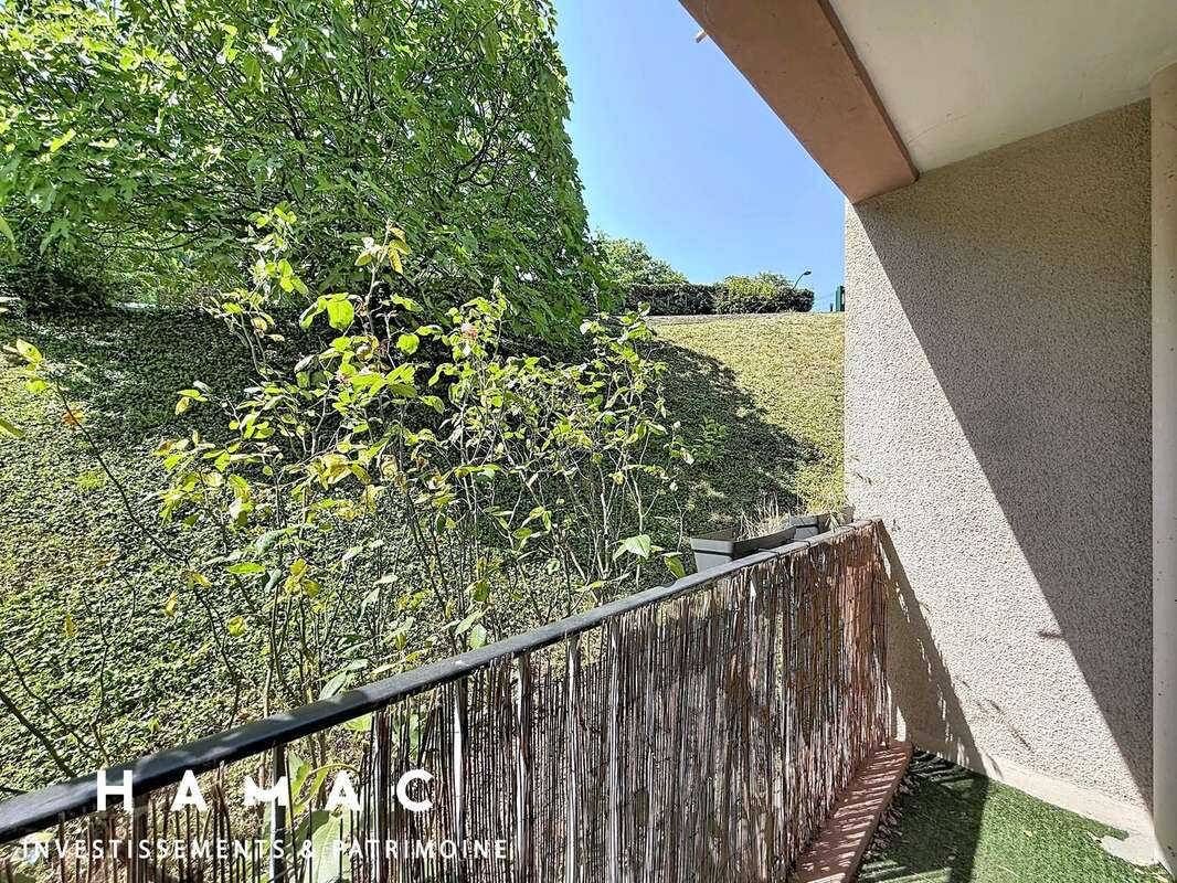 Appartement à LA MULATIERE