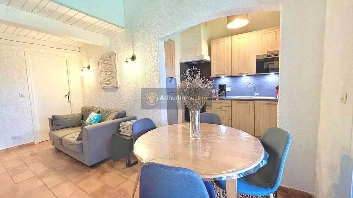 Appartement à LES ISSAMBRES