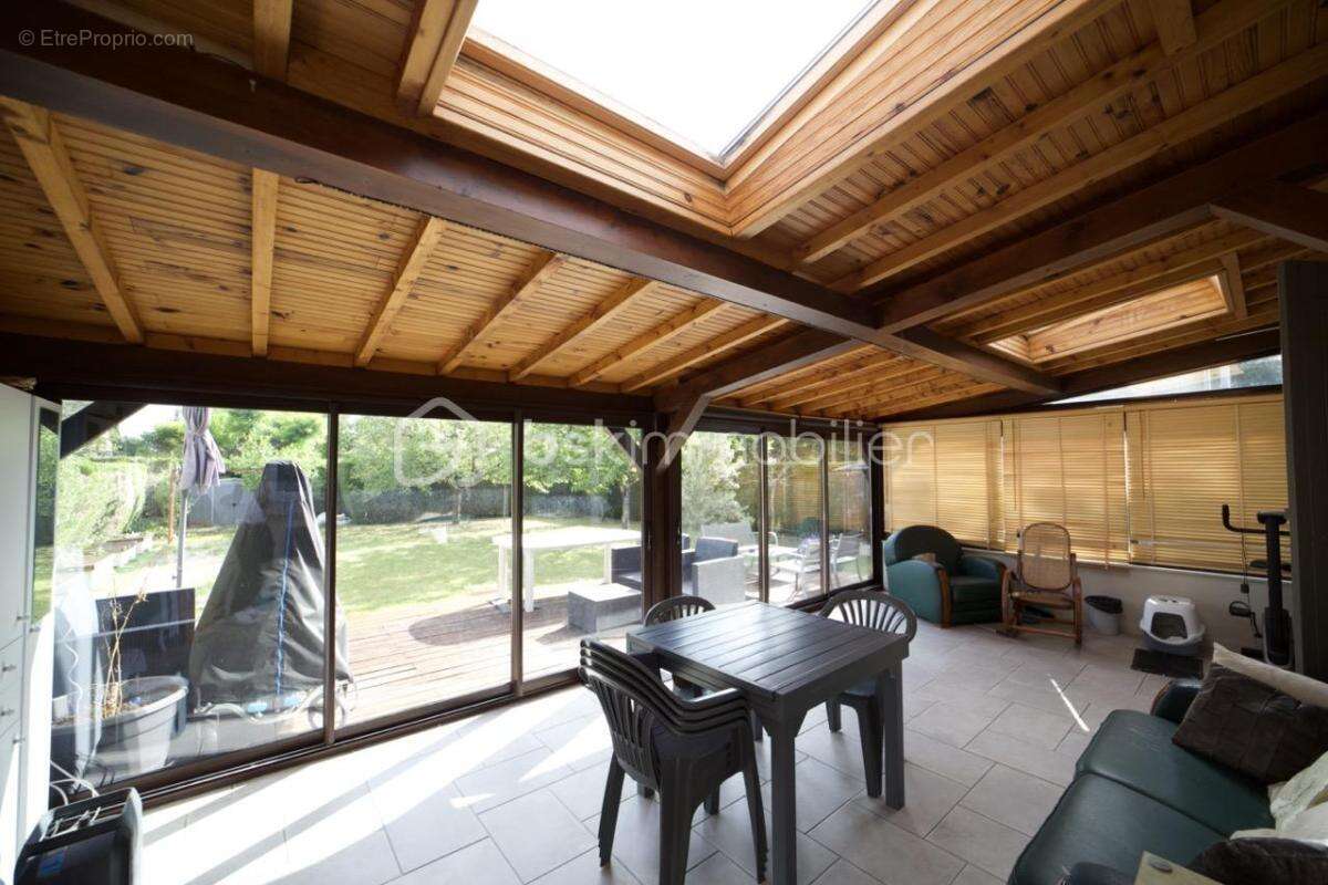 Maison à VULAINES-SUR-SEINE