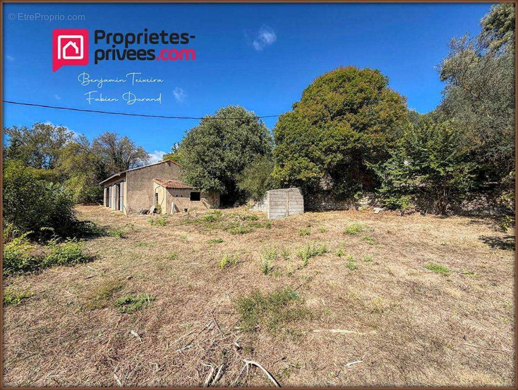 Terrain à DRAGUIGNAN