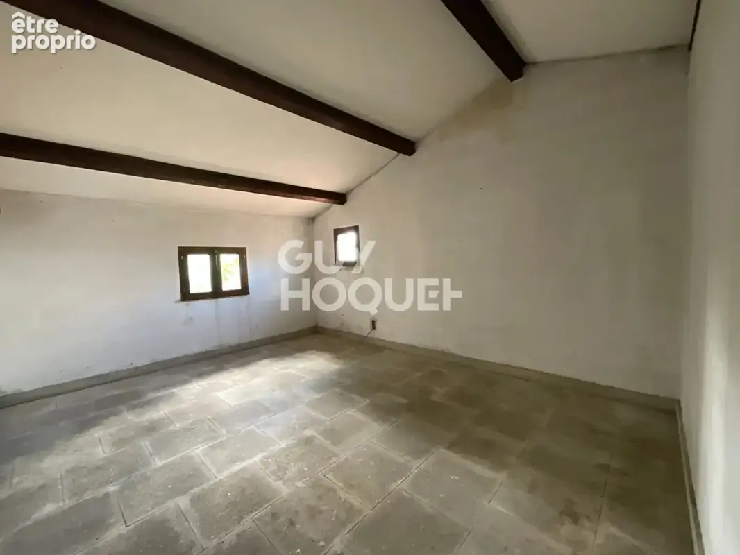 Maison ancienne à rénover avec grand terrain et piscine à Les Taillades - photo 9