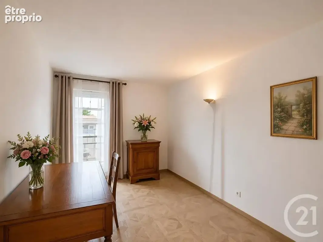 Appartement 4 pièces 96 m² à vendre à Rambouillet (78120) - photo 2