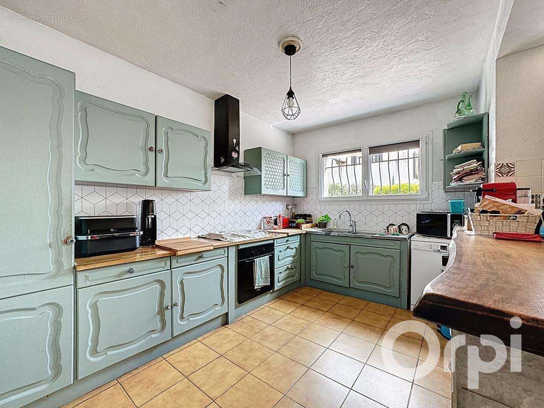 Cagnes Sur Mer, 3 pièces 87 m² (rez-de-jardin) - terrasse - Parking - - photo 2