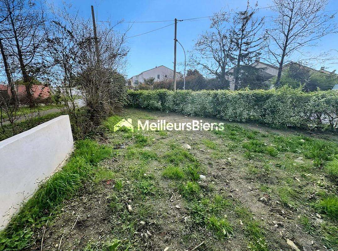 Maison à BOUGUENAIS