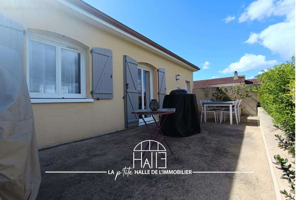 Maison à SAINT-HILAIRE-BONNEVAL