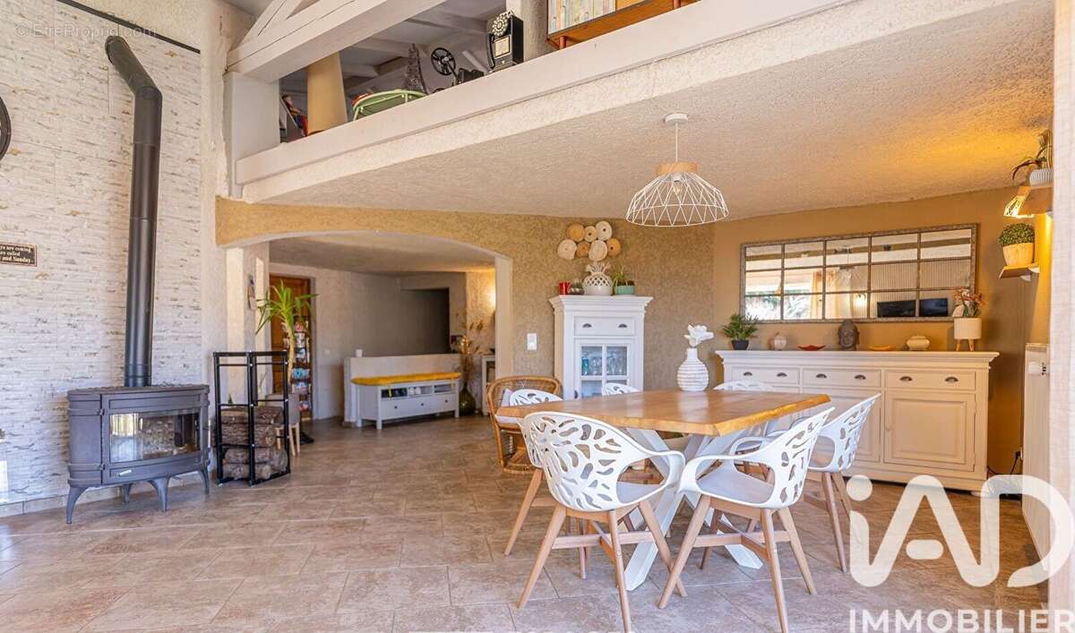 Photo 3 - Maison à LA MOTTE