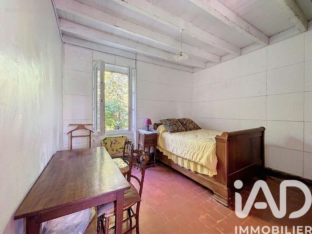 Maison 66 m² à Saint-Sulpice  - photo 8
