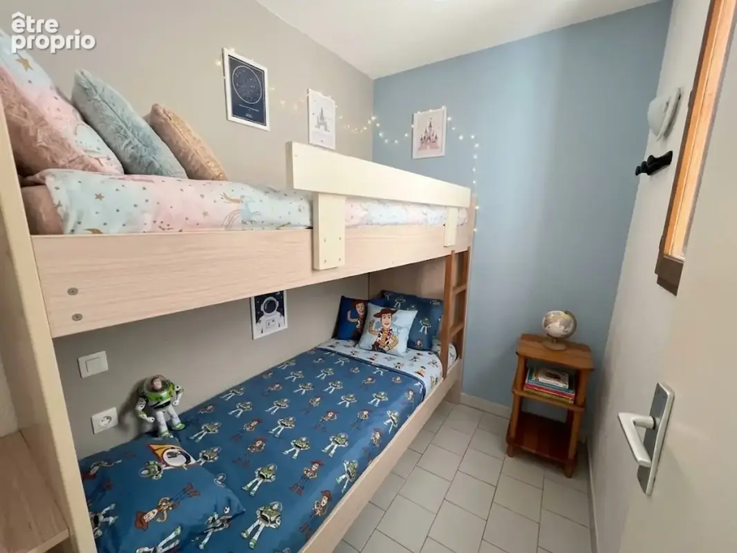Le cap d’agde – appartement meublé avec vraie cabine fermée à fenêtre  grande loggia fermée modulable 10 m²  vue jardin & piscin - photo 8