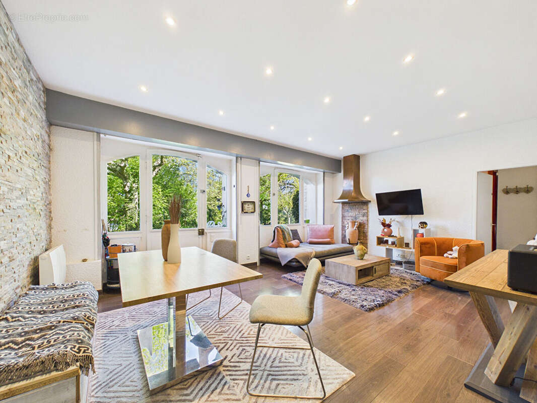 Appartement à EVIAN-LES-BAINS