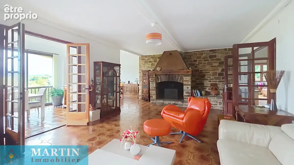 CÉRET   Villa traditionnelle avec vue, piscine et grand terrain - photo 12