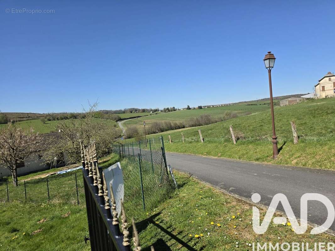 Photo 2 - Terrain à FRANCHEVAL