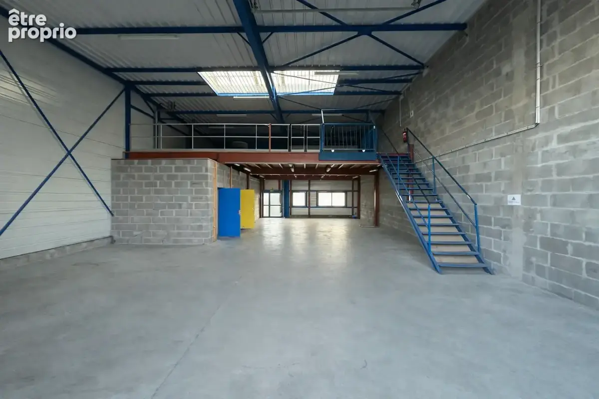 Local d’activite a vendre beaucouze - photo 2