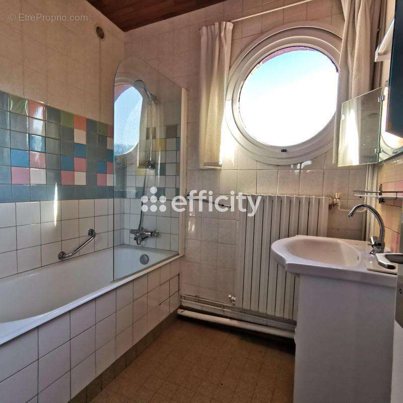 Maison 157 m² à Longueville-Sur-Scie  - photo 12