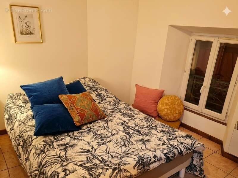 Propriete à vendre 8 pièces CHAMPAGNE (17) - photo 9