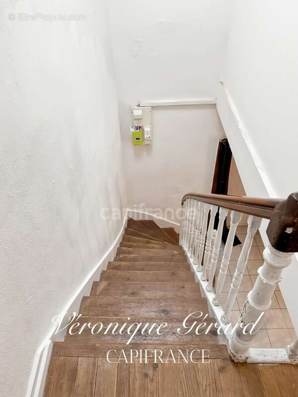 Ancien Presbytère en pierre de 179 M², 8 pièces - photo 18