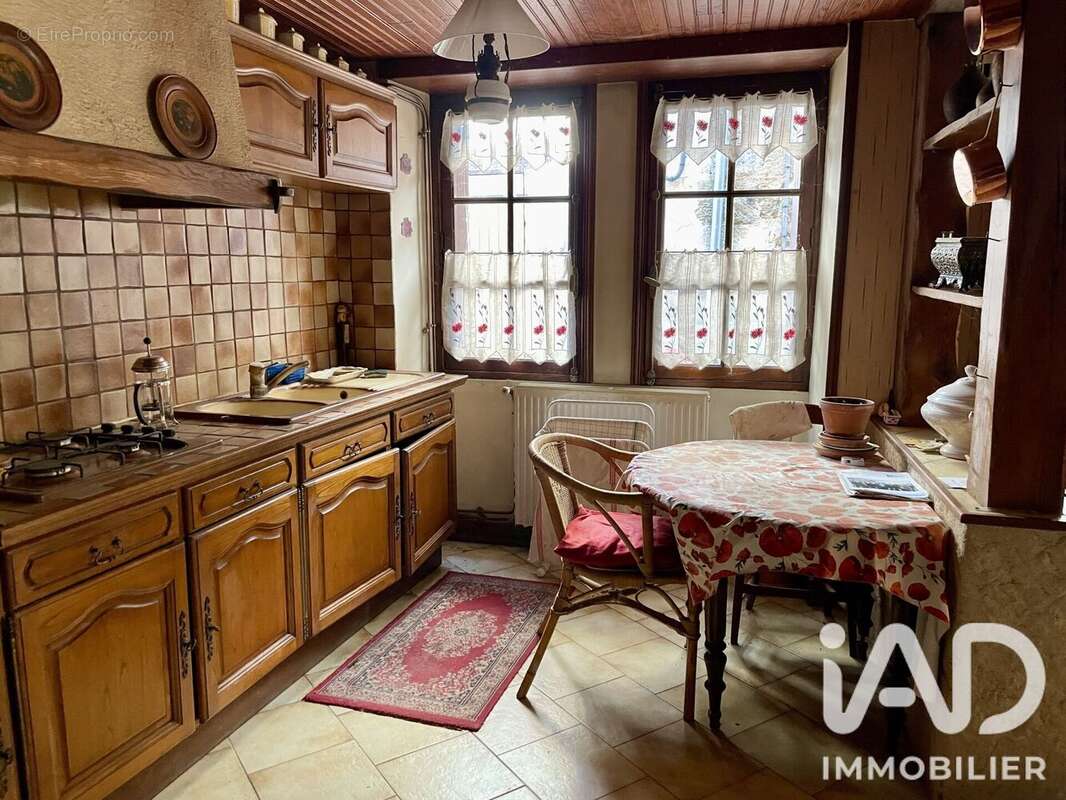 Maison 125 m² à Saint-Jean-De-Cole  - photo 6