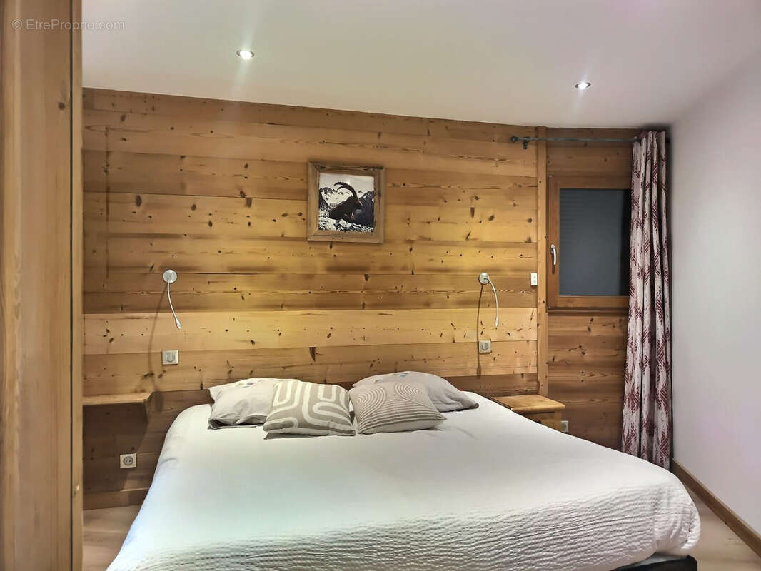 Maison à LES ALLUES