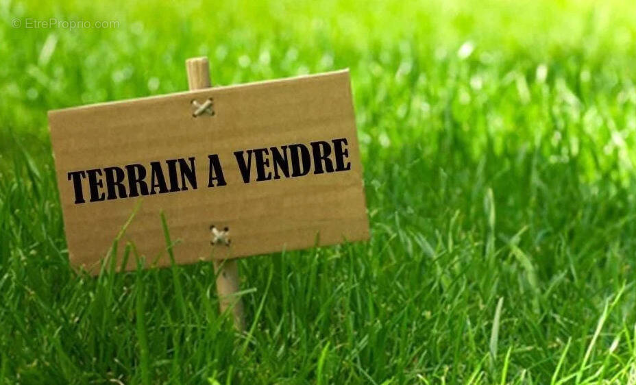 Terrain à YVETOT