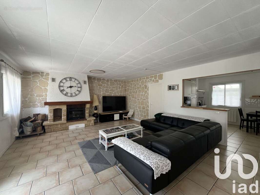 Photo 2 - Maison à ILLATS