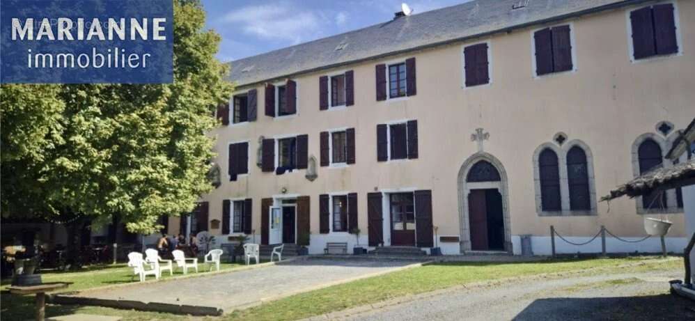 Commerce à VILLEFRANCHE-DE-PANAT