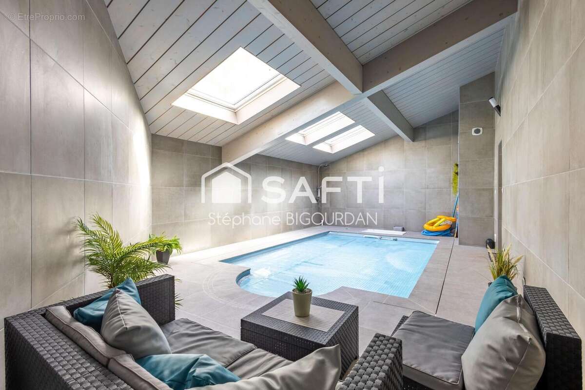 Photo 5 - Maison à ECOLE-VALENTIN