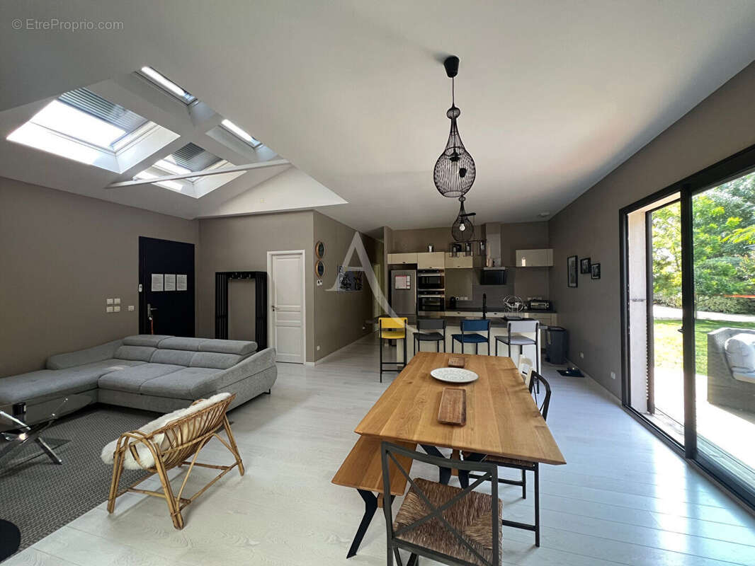 Maison à LE BERNARD