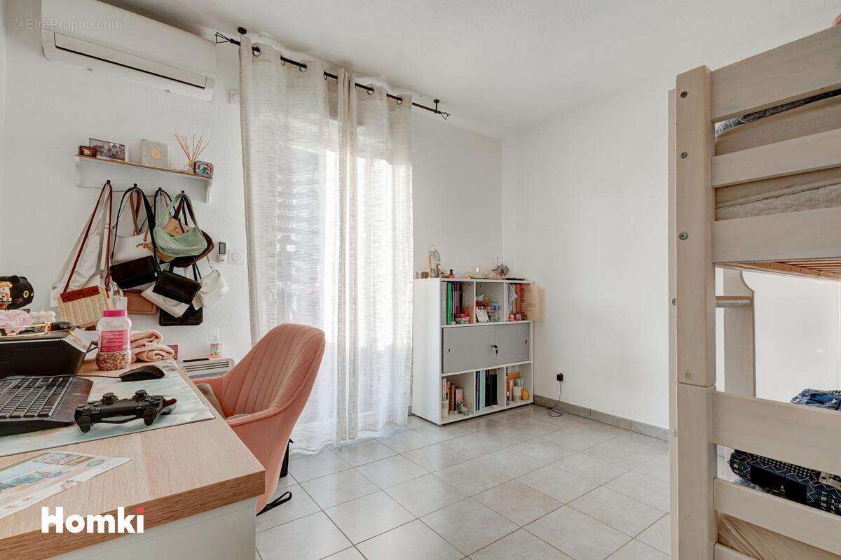 Appartement à MARSEILLE-3E
