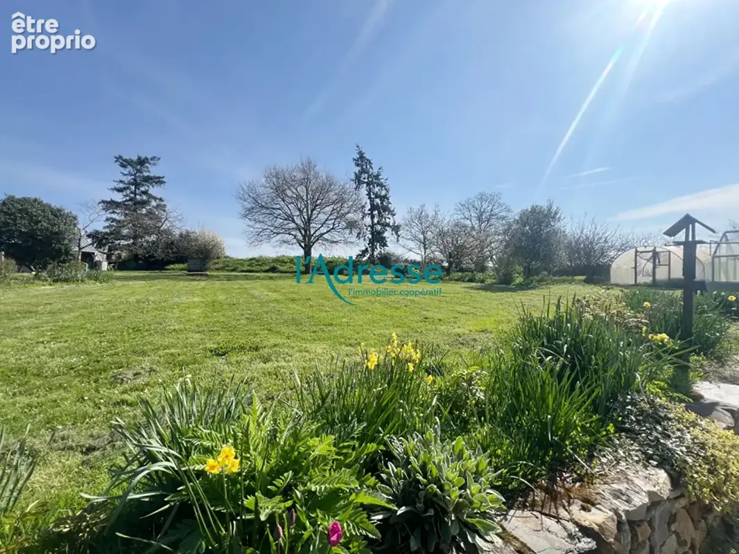 Deux maisons avec dépendances , fort potentiel gîtes ou chambres d'hôtes - photo 14