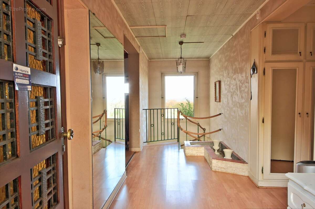 Entrée - RDC - Maison à ANDRESY