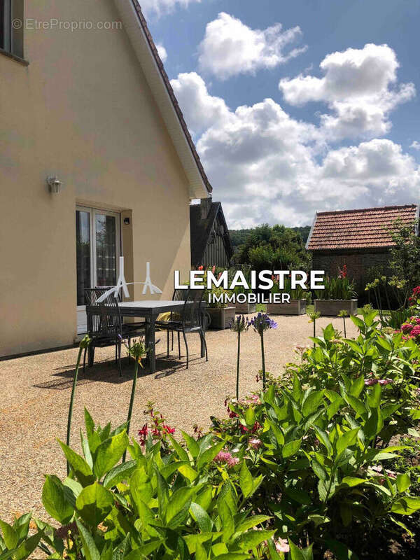 Maison à MONTIVILLIERS