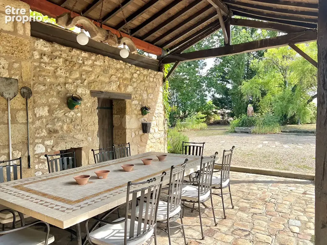 Ferme du 17ème siècle avec accès à la rivière - photo 3