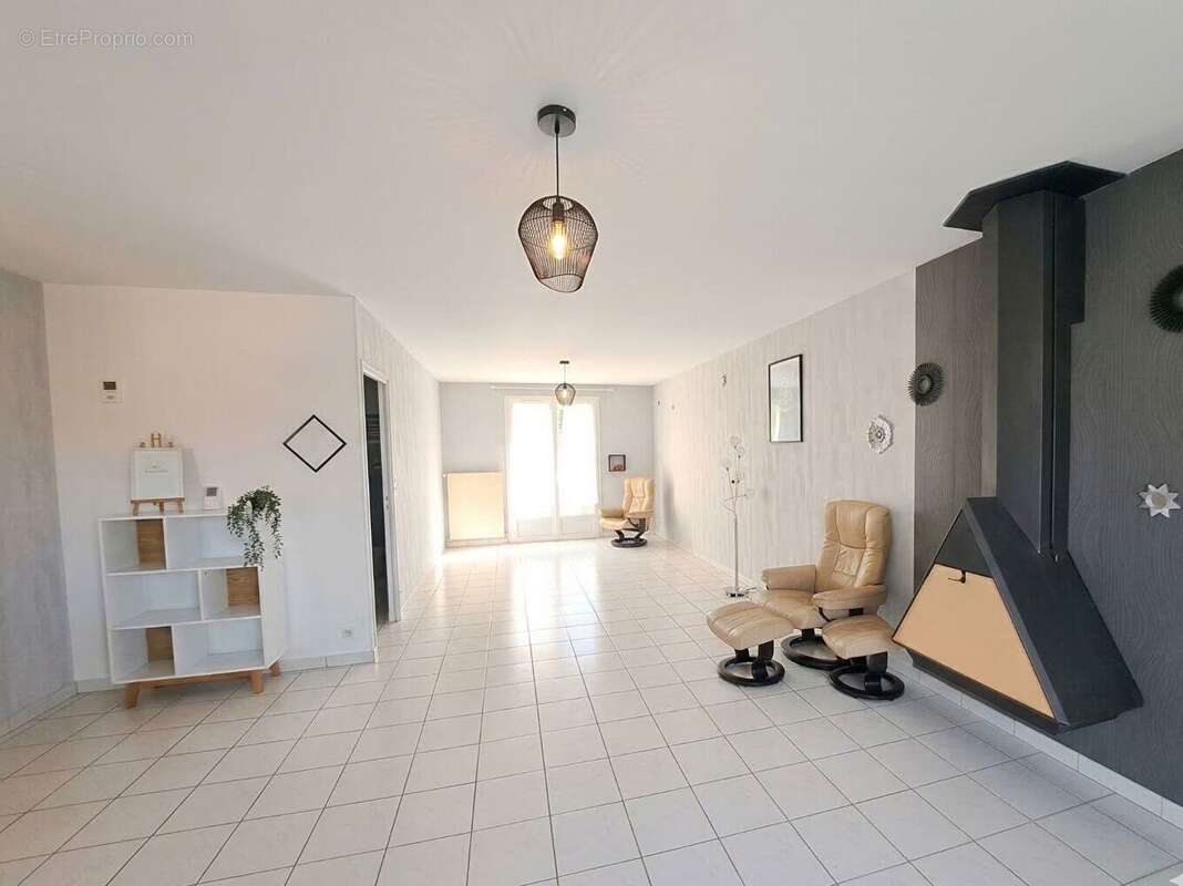 Maison à CENON-SUR-VIENNE