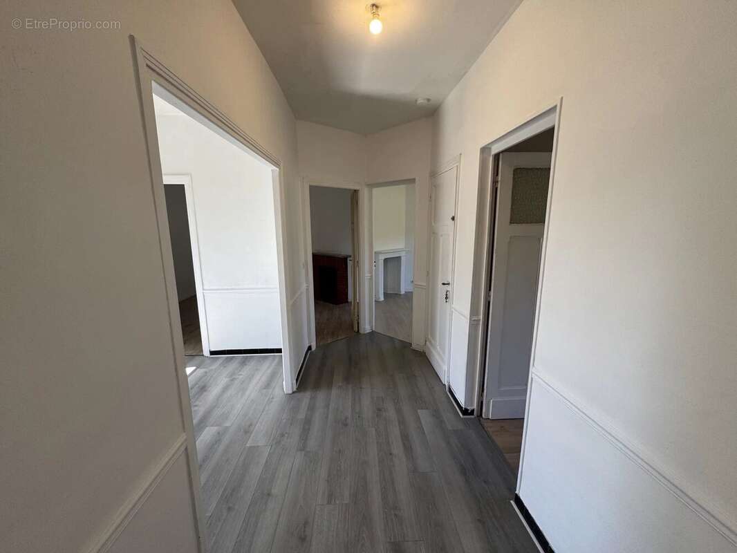 Maison 4 pièces 94m2 - photo 2