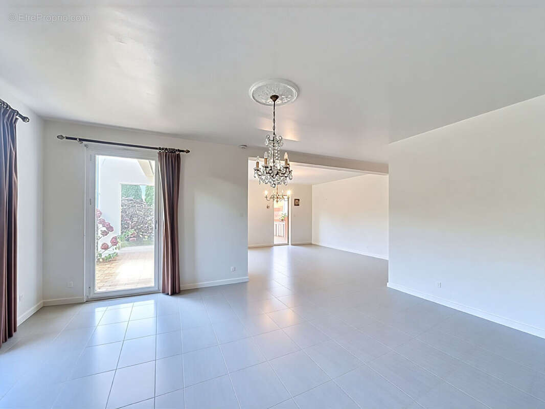 Maison à PLOULEC&#039;H