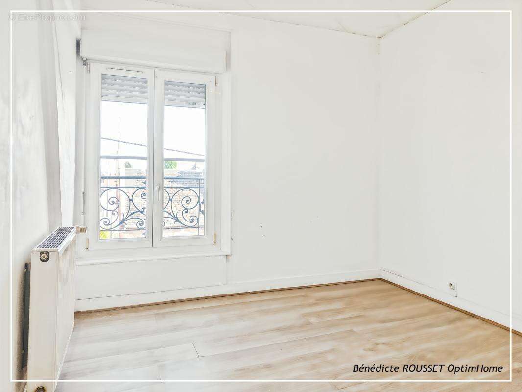 En exclusivité – Charmant appartement de 3 pièces – Centre-ville de Saint-Just-en-Chaussée - photo 8