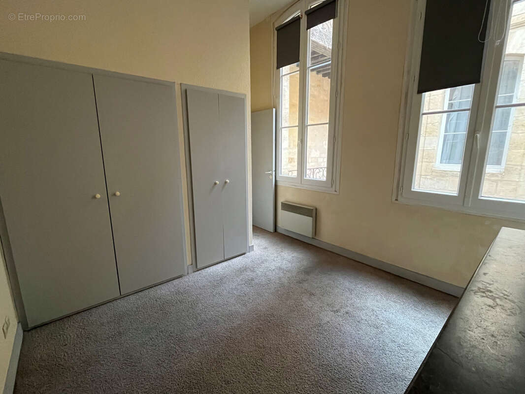A vendre quartier st pierre proche trams b et c - photo 3