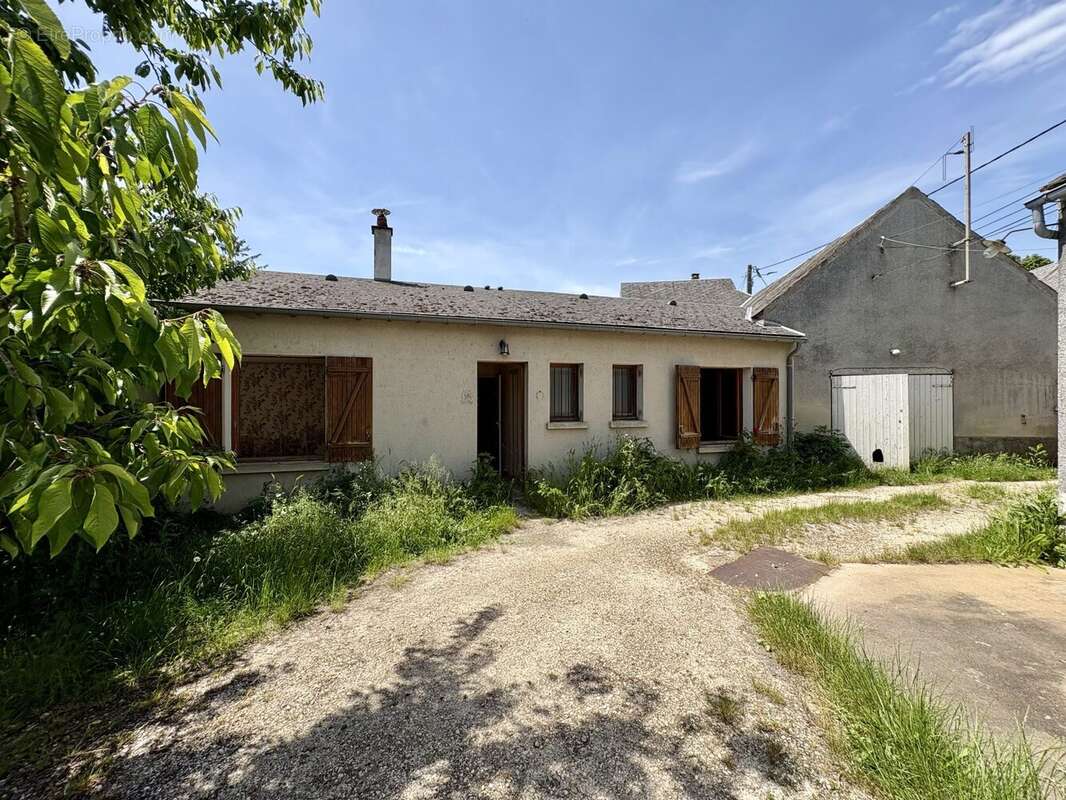 Maison 88 m² à Bazoches-Les-Gallerandes  - photo 2