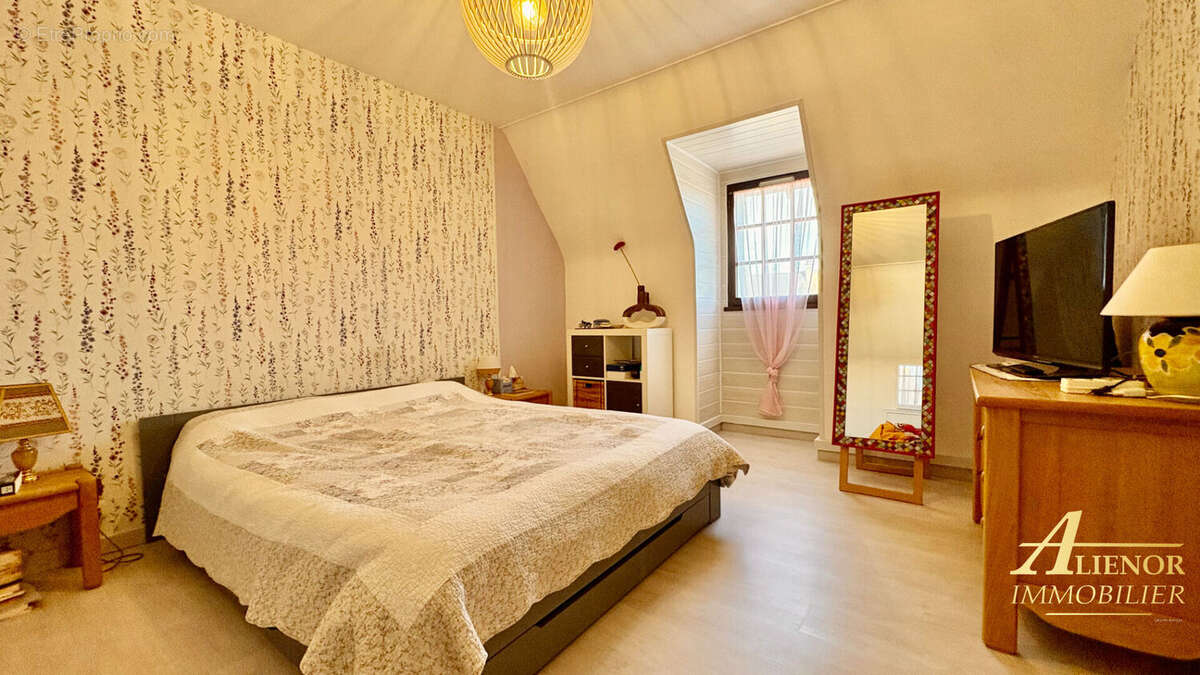 Maison à COULOUNIEIX-CHAMIERS