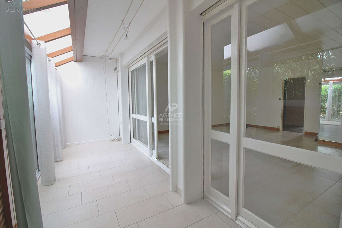 Appartement avec 4 chambres à 15 minutes à pied de la gare d'Ermont-Eaubonne ! - photo 5
